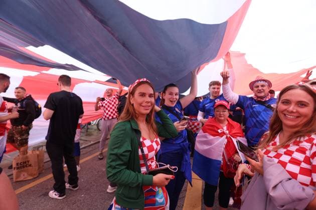 EURO 2024 Croatia Flag Croatia fans are pictured with a giant flag ahead of the UEFA EURO, EM, Europameisterschaft,Fussball 2024 Group stage match Croatia v Albania at Hamburg, Germany on June 19, 2024. The flag measures 107 by 12.5 meters and weighs 140 kilograms. SanjinxStrukic PIXSELL
