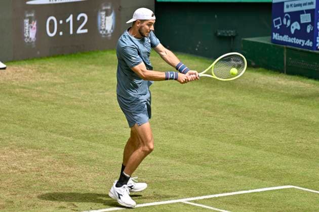 Jan Lennard Struff GER 19 06 2024 Tennis Terra Wortmann Open, ATP World Tour 500, , OWL ARENA, Halle Westfalen , NRW Germany Copyright: xpepphotox xPeterxEppingerx pep00321, pep_20240619_hm