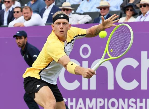 TENNIS - ATP, Tennis Herren Queen s Club Championships 2024 LONDON,ENGLAND,20.JUN.24 - TENNIS - ATP World Tour, Queen s Club Championships. Image shows Alejandor Davidovich Fokina (ESP).  GEPAxpictures xAlanxGrieves