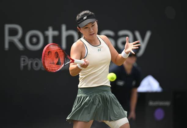 Lin Zhu of China in action during her second round match Rothesay Classic Birmingham, Day 3, Tennis, Edgbaston Priory Club, Birmingham, UK - 19 June 2024  Copyright: xAnnaxGowthorpe Shutterstockx 14543326b