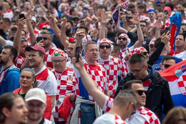 Football, men, season 2023 24, Euro 2024 Group B 2 matchday in Hamburg, Croatia Albania, Croatian fans celebrate in front of the stadium, 19 06 2024, Copyright: xSebastianxRäppold MatthiasxKochx