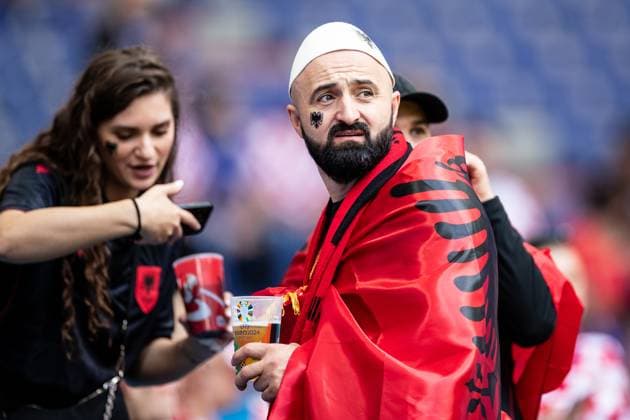 UEFA EURO 2024 Albania Croatia 19 06 2024 Fans of Albania UEFA EURO 2024 Albania Croatia Volksparkstadion, Hamburg 19 06 2024 Copyright: xBEAUTIFULxSPORTS Buriakovx
