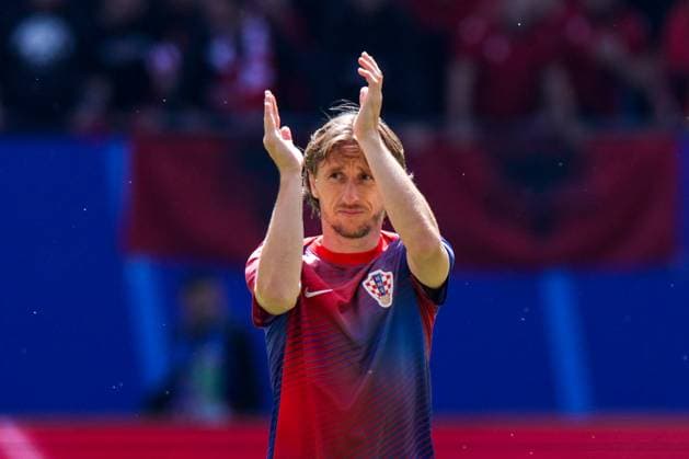Croatia v Albania: Group B - UEFA EURO, EM, Europameisterschaft,Fussball 2024 HAMBURG, GERMANY - JUNE 19: Luka Modric of Croatia acknowledge fans ahead the UEFA EURO 2024 group stage match between Croatia and Albania at Volksparkstadion on June 19, 2024 in Hamburg, Germany. LukaxStanzl PIXSELL