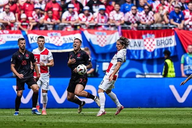 Foul Luka Modric Croatia, 10 on Rey Manaj Albania, 07 GER, Croatia vs Albania, European Football Championship, UEFA Euro 2024, Matchday 2, 19 06 2024 GER, Croatia vs Albania, European Football Championship, UEFA Euro 2024, Matchday 2, 19 06 2024 Hamburg Copyright: xEibner-Pressefoto MarcelxvonxFehrnx EP_MFN
