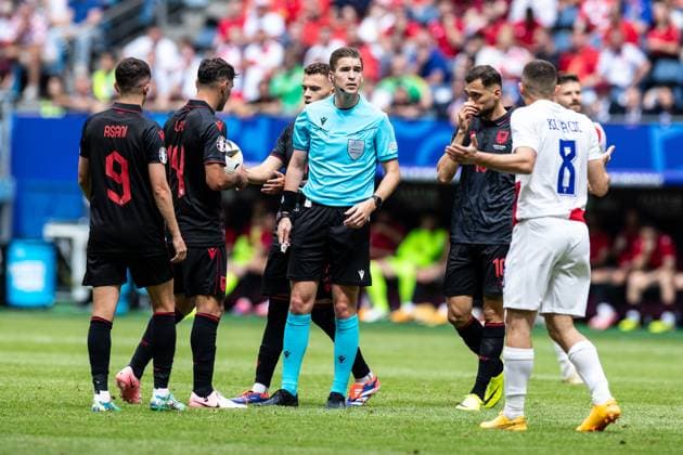 UEFA EURO 2024 Albania Croatia 19 062024 Francois Letexier France, Referee , Mateo Kovacic Croatia, 8 , Jasir Asani Albania, 9 , Qazim Laci Albania, 14 , Nedim Barjami Albania, 10 UEFA EURO 2024 Croatia Albania Volksparkstadion, Hamburg 19 062024 Copyright: xBEAUTIFULxSPORTS Buriakovx