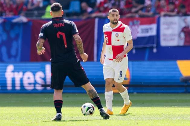 Croatia v Albania: Group B - UEFA EURO, EM, Europameisterschaft,Fussball 2024 HAMBURG, GERMANY - JUNE 19: Mateo Kovacic of Croatia in action during the UEFA EURO 2024 group stage match between Croatia and Albania at Volksparkstadion on June 19, 2024 in Hamburg, Germany. LukaxStanzl PIXSELL