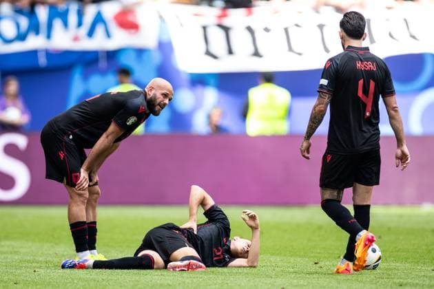 UEFA EURO 2024 Albania Croatia 19 06 2024 Krstijan Aslani Albania, 21 , Arlind Ajteti Albania, 5 UEFA EURO 2024 Croatia Albania Volksparkstadion, Hamburg 19 06 2024 Copyright: xBEAUTIFULxSPORTS Buriakovx