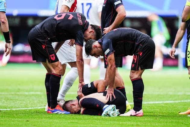 Injury Ylber Ramadani Albania, 20 GER, Croatia vs Albania, European Football Championship, UEFA Euro 2024, Matchday 2, 19 06 2024 GER, Croatia vs Albania, European Football Championship, UEFA Euro 2024, Matchday 2, 19 06 2024 Hamburg Copyright: xEibner-Pressefoto MarcelxvonxFehrnx EP_MFN