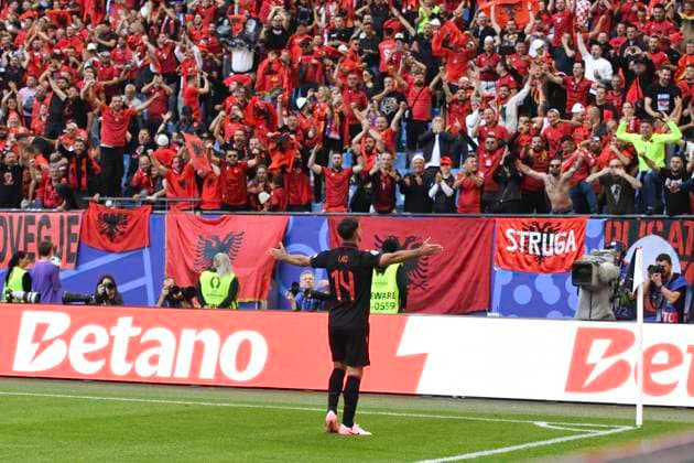 GER, Euro 2024, Group B, Croatia HRV vs Albania ALB 19 06 2024, Volksparkstadion, GER, Euro 2024, Group B, Croatia HRV vs Albania ALB in picture Qazim Laçi ALB 14 scores the 1-0 goal for Albania past goalkeeper Dominik Livakovic HRV 01 and cheers with the fans nordphotoxGmbH xWitke nph00002