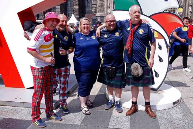 Scotland v Switzerland UEFA EURO, EM, Europameisterschaft,Fussball 2024 Group A The Scotland fans ahead of the UEFA Euro 2024 Group A match between Scotland and Switzerland at RheinEnergieStadion, Cologne Copyright: xPaulxChestertonx FIL-20271-0033 UK Newspapers OUT