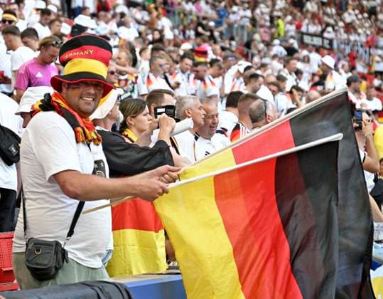 19 06 2024, Football UEFA EURO 2024, preliminary round, match day 2, Germany Hungary, in the Stuttgart Arena The German celebrations