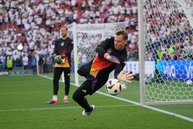 Goalkeeper Goalie Manuel Neuer Germany, Germany, 01 holds concentrated Stuttgart 19 06 2024 Germany vs Hungary, EURO2024, Group A, M14, EM Arena Stuttgart