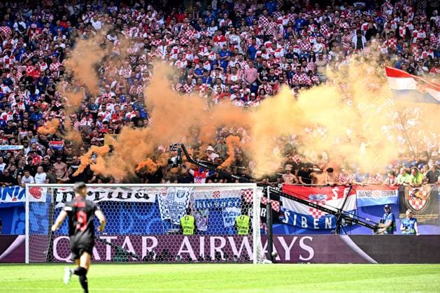 Croatia v Albania: Group B - UEFA EURO, EM, Europameisterschaft,Fussball 2024 HAMBURG, GERMANY - JUNE 19: Fans lit flares on the stands during the UEFA EURO 2024 group stage match between Croatia and Albania at Volksparkstadion on June 19, 2024 in Hamburg, Germany. MarkoxLukunic PIXSELL