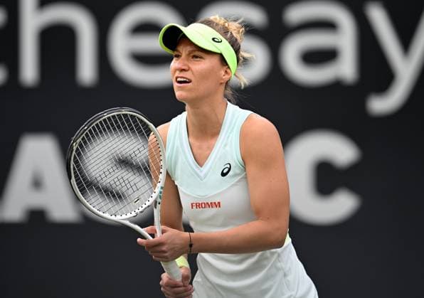 Viktorija Golubic of Switzerland in action during her second round match Rothesay Classic Birmingham, Day 3, Tennis, Edgbaston Priory Club, Birmingham, UK - 19 June 2024  Copyright: xAnnaxGowthorpe Shutterstockx 14543326ay