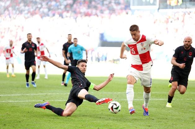 HAMBURG 19.06.2024 MECZ II RUNDA GRUPA B MISTRZOSTW EUROPY 2024: CHORWACJA - ALBANIA --- FIRST ROUND GROUP B UEFA EURO, EM, Europameisterschaft,Fussball 2024 MATCH: CROATIA - ALBANIA BERAT DJIMSITI MARIO PASALIC FOT. PIOTR KUCZA FOTOPYK NEWSPIX.PL --- Newspix.pl  240619PYK2058