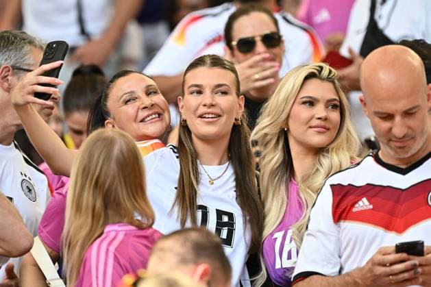 19 06 2024, xscotx, European Football Championship 2024, Germany Hungary, emspor, v l Lea Prinz girlfriend of Maximilian Mittelstaedt Mittelstädt, Germany, 18 Stuttgart