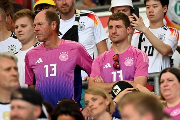19 06 2024, xjrdrx, European Football Championship 2024, Germany Hungary emspor, v l Gerhard Müller father of Thomas Müller German national football team DFB and brother Simon DFL DFB REGULATIONS PROHIBIT ANY USE OF PHOTOGRAPHS as IMAGE SEQUENCES and or QUASI VIDEO Stuttgart