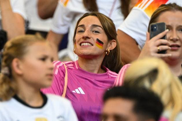 Lena Wurzenberger on the stand, girlfriend of coach Julian Nagelsmann Germany among the spectators Football, men, season 2023 24, Euro 20204 Group A 2 matchday in Stuttgart, Germany Hungary, v l , 19 06 2024, Copyright: xMatthiasxKochx