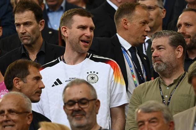 19 06 2024, xpsx, Football EM 2024, Germany Hungary emspor, v l Per Mertesacker DFL DFB REGULATIONS PROHIBIT ANY USE OF PHOTOGRAPHS as IMAGE SEQUENCES and or QUASI VIDEO Stuttgart