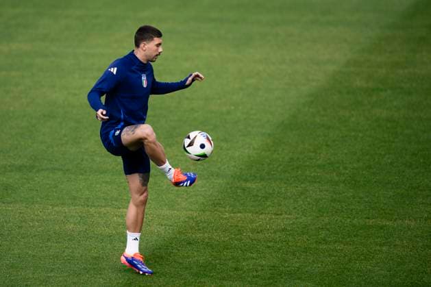 Italy training Mattia Zaccagni of Italy in action during Italy training on the eve of the UEFA EURO, EM, Europameisterschaft,Fussball 2024 group stage football match against Spain. Hemberg-Stadion Germany Copyright: xNicolòxCampox