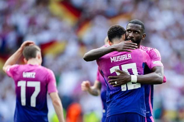 240619 Jamal Musiala and Antonio Ruediger of Germany celebrate after the 1 0 goal during the UEFA Euro 2024 Football Championship match between Germany and Hungary on June 19, 2024 in Stuttgart Photo Jesper Zerman BILDBYRAN kod JZ JZ0542 fotboll football soccer fotballs em europamästerskap em uefa euro uefa european football championship euro 2024 deutschland germany hungary bbeng jubel  Copyright: JESPERxZERMAN BB240619JZ070