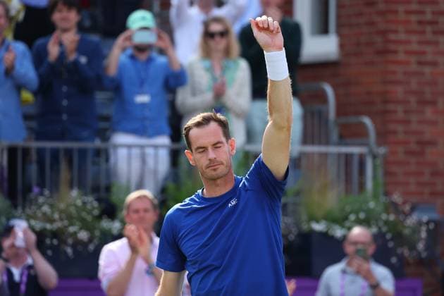 19th June 2024; Cinch Championships, Queens Club, West Kensington, London, England: Cinch Championships Queens Club, Day 3; Andy Murray (GBR) waves goodbye to the spectators at Centre Court after retiring from his mens singles match against Jordan Thompson (AUS) due to an injury  ActionPlus12656895 JohnxPatrickxFletcher