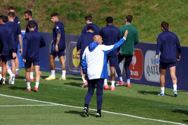 Training Session Luciano Spalletti, head coach of Italy during Italy training session on the eve of their UEFA EURO, EM, Europameisterschaft,Fussball 2024 Group B football match against Spain at Hemberg-Stadion on June 19, 2024 in Iserlohn, Germany . Iserlohn Hemberg-Stadion Germany Copyright: xMarcoxCanonierox