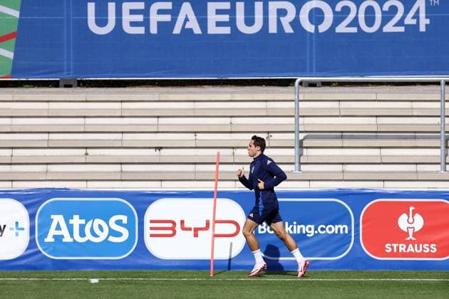 Training Session Federico Chiesa of Italy during Italy training session on the eve of their UEFA EURO, EM, Europameisterschaft,Fussball 2024 Group B football match against Spain at Hemberg-Stadion on June 19, 2024 in Iserlohn, Germany . Iserlohn Hemberg-Stadion Germany Copyright: xMarcoxCanonierox
