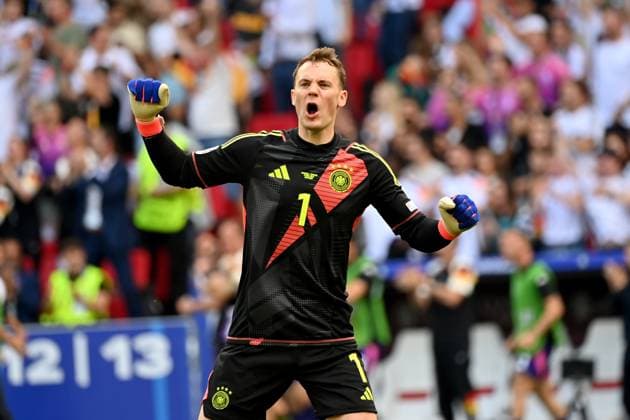 19 06 2024, xjrdrx, European Football Championship 2024, Germany Hungary emspor, v l goal celebration after the goal celebrating the goal celebrate 1 0 by Jamal Musiala German national football team DFB at Manuel Neuer German national football team DFB DFL DFB REGULATIONS PROHIBIT ANY USE OF PHOTOGRAPHS as IMAGE SEQUENCES and or QUASI VIDEO Stuttgart