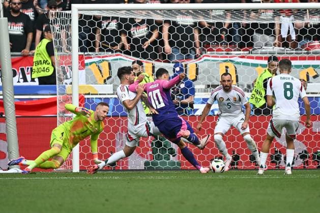 19 06 2024, xscotx, European Football Championship 2024, Germany Hungary, emspor, v l Goal for 1 0 by Jamal Musiala Germany, 10 Stuttgart
