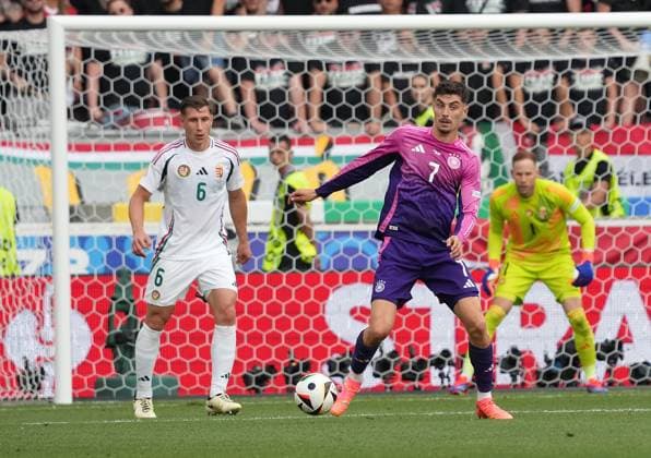 GER, EM UEFA 2024, Group A, Germany vs Hungary 19 06 2024, Stuttgart Arena, Stuttgart, GER, EM UEFA 2024, Group A, Germany vs Hungary, in the picture Kai Havertz Germany , Willi Orban Hungary nordphotoxGmbHx xBratic nph00250