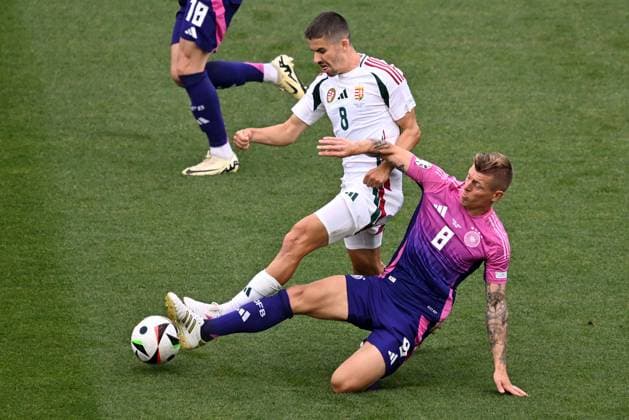 19 06 2024, xjhx, European Football Championship 2024, Germany Hungary emspor, v l Adam Nagy Hungary , Toni Kroos German National Football Team DFB UEFA REGULATIONS PROHIBIT ANY USE OF PHOTOGRAPHS as IMAGE SEQUENCES and or QUASI VIDEO Stuttgart