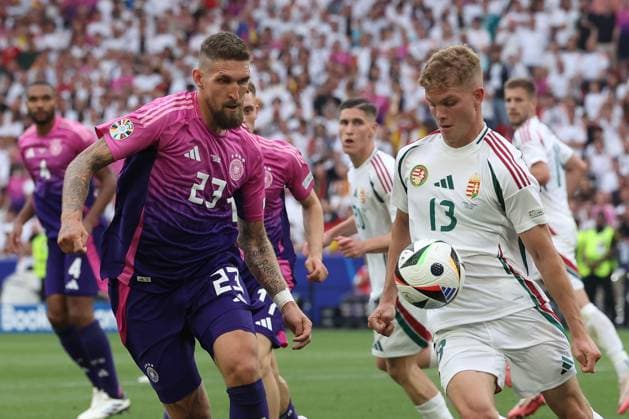 Stuttgart, Arena Stuttgart Wednesday, June 19, 2024 UEFA EURO 2024 Germany, Group A stage Matchday 2 Group A Germany Hungary, Robert Andrich Germany , Andras Schaefer Hungary , duel, action, action, battles for the ball Copyright: JoaquimxFerreira