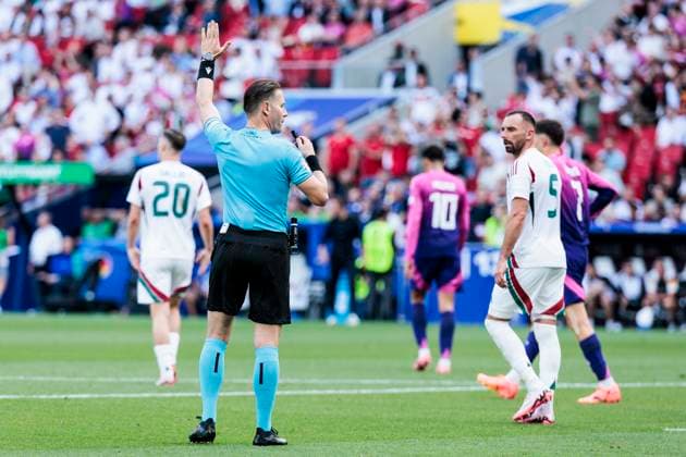 UEFA EURO 2024 Germany Hungary 19 06 2024 Danny Makkelie disallowed Hungarys goal UEFA EURO 2024 Germany Hungary Stuttgart Arena, Stuttgart on 19 06 2024 Copyright: xBEAUTIFULxSPORTS Wunderlx
