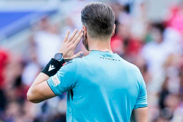 UEFA EURO 2024 Germany Hungary 19 06 2024 Danny Makkelie disallowed Hungarys goal UEFA EURO 2024 Germany Hungary Stuttgart Arena, Stuttgart on 19 06 2024 Copyright: xBEAUTIFULxSPORTS Wunderlx