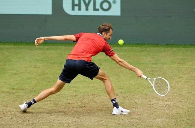 photo No. 3 seed Daniil MEDVEDEV loses in 3 sets against Zhizhen ZHANG CHN Tennis Tournament Terra Wortmann Cup at Gerry Weber Sportpark OWL Arena in Halle Westfalen Wed 19 06 2024