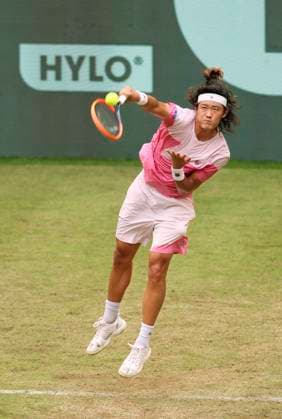 photo Zhizhen ZHANG CHN defeats No. 3 seed Daniil MEDVEDEV in the 2nd round in a hard-fought 3 sets Tennis Tournament Terra Wortmann Cup at Gerry Weber Sportpark OWL Arena in Halle Westfalen Wed 19 06 2024