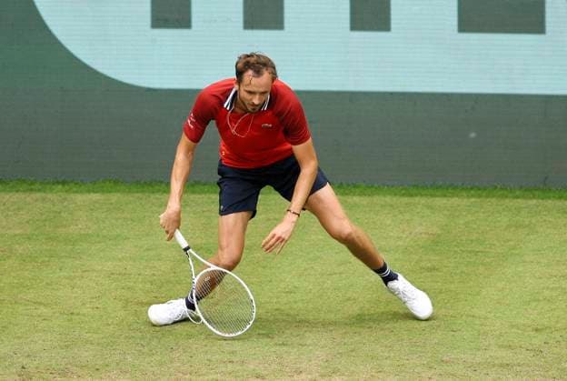 photo No. 3 seed Daniil MEDVEDEV loses in 3 sets against Zhizhen ZHANG CHN Tennis Tournament Terra Wortmann Cup at Gerry Weber Sportpark OWL Arena in Halle Westfalen Wed 19 06 2024