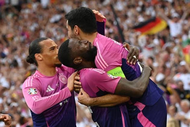 19 06 2024, xjrdrx, European Football Championship 2024, Germany Hungary emspor, v l goal celebration after the goal to celebrate the goal celebrate 2 0 by Ilkay Gündogan German national football team DFB with Antonio Rüdiger German national football team DFB DFL DFB REGULATIONS PROHIBIT ANY USE OF PHOTOGRAPHS as IMAGE SEQUENCES and or QUASI VIDEO Stuttgart