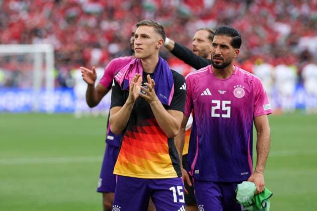 Final cheer of the team, Nico Schlotterbeck 15 Germany , Emre Can 25 Germany , Germany vs Hungary, Football, UEFA Euro 2024, Group stage, Matchday 2, 19 06 2024 Stuttgart Baden Wuerttemberg Germany Copyright: xkolbert-press ChristianxKolbertx