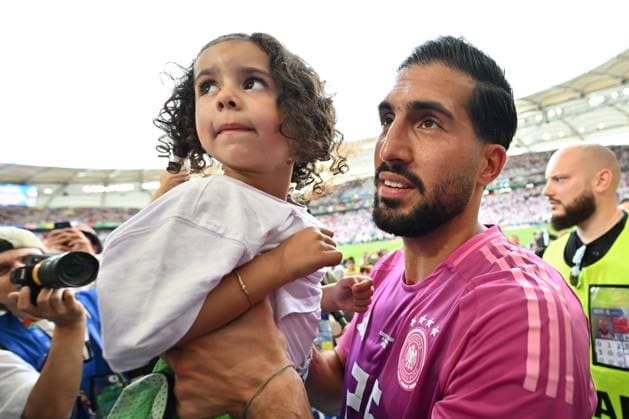 19 06 2024, xjrdrx, European Football Championship 2024, Germany Hungary emspor, v l Emre Can German national football team DFB with its subsidiary DFL DFB REGULATIONS PROHIBIT ANY USE OF PHOTOGRAPHS as IMAGE SEQUENCES and or QUASI VIDEO Stuttgart