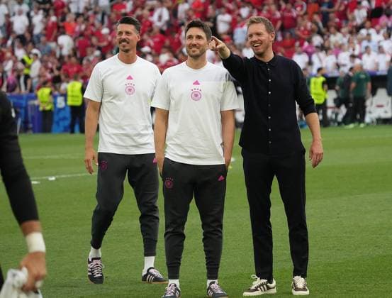 19 06 2024, Stuttgart Arena, Stuttgart, GER, European Championship UEFA 2024, Group A, Germany vs Hungary, in the picture The German team is happy about the victory, coach Julian Nagelsmann Germany Defodi 506 20240619 hbr 5608 Defodi-506