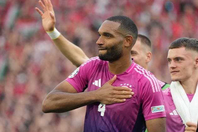 Jonathan Tah Germany Germany, 04 shows where his heart lies Stuttgart 19 06 2024 Germany vs Hungary, EURO2024, Group A, M14, EM Arena Stuttgart