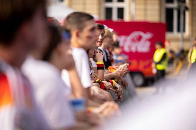 Fans of the German national team cheer and celebrate at the fan festival with public viewing on Stuttgarts Schlossplatz during the second group match against Hungary Stuttgart, EURO2024 Fan Festival Schlossplatz, 19 06 2024 Stuttgart Copyright: xDennisxDuddek xEibnerxPressefotox EP_DDK