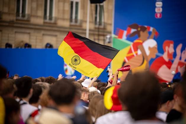 Fans of the German national team cheer and celebrate at the fan festival with public viewing on Stuttgarts Schlossplatz during the second group match against Hungary Stuttgart, EURO2024 Fan Festival Schlossplatz, 19 06 2024 Stuttgart Copyright: xDennisxDuddek xEibnerxPressefotox EP_DDK