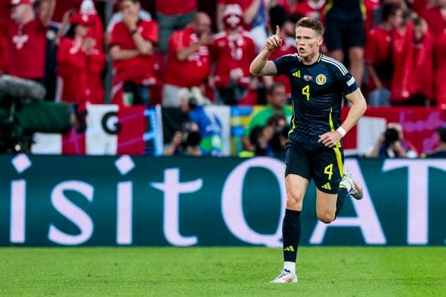 UEFA EURO 2024 Scotland Switzerland 19 06 2024 Scott McTominay Scotland, 4 cheers after his goal UEFA EURO 2024 Scotland Switzerland Stadium Cologne, Cologne on 19 06 2024 Copyright: xBEAUTIFULxSPORTS Meuselx