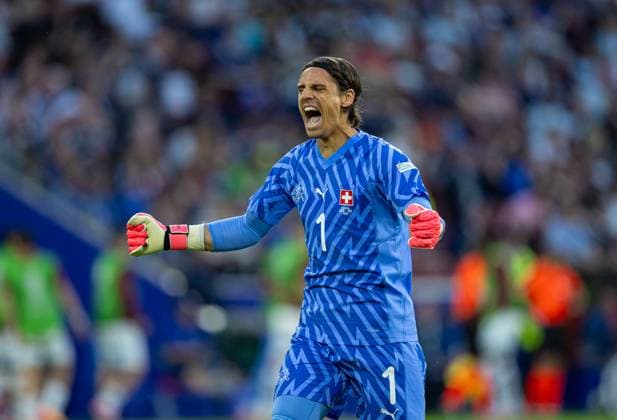 Football - UEFA EURO, EM, Europameisterschaft,Fussball 2024 - Group A - Scotland v Switzerland COLOGNE, GERMANY - Wednesday, June 19, 2024: Switzerland s goalkeeper Yann Sommer celebrates his side s first equalising goal during the UEFA Euro 2024 Group A match between Scotland and Switzerland at the Müngersdorfer Stadium. (Photo by David Rawcliffe Propaganda) COLOGNE Müngersdorfer Stadium NORTH RHINE-WESTPHALIA GERMANY  Copyright: xDavidxRawcliffex P2024-06-19-Scotland_Switzerland-39