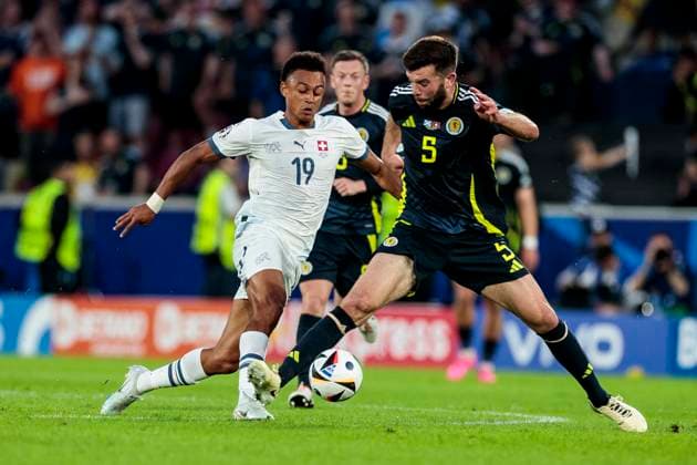 UEFA EURO 2024 Scotland Switzerland 19 06 2024 Dan Ndoye Switzerland, 19 , Grant Hanley Scotland, 5 UEFA EURO 2024 Scotland Switzerland Stadion Köln, Cologne on 19 06 2024 Copyright: xBEAUTIFULxSPORTS Meuselx