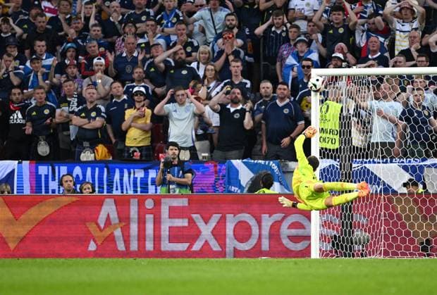 Fußball EURO 2024 Scotland - Switzerland 8711979 19.06.2024 Scotland s goalkeeper Angus Gunn concedes a goal during the UEFA EURO, EM, Europameisterschaft,Fussball 2024 Group A soccer match between Scotland and Switzerland at the Cologne Stadium in Cologne, Germany. Alexey Filippov Sputnik Cologne Germany  Copyright: xAlexeyxFilippovx