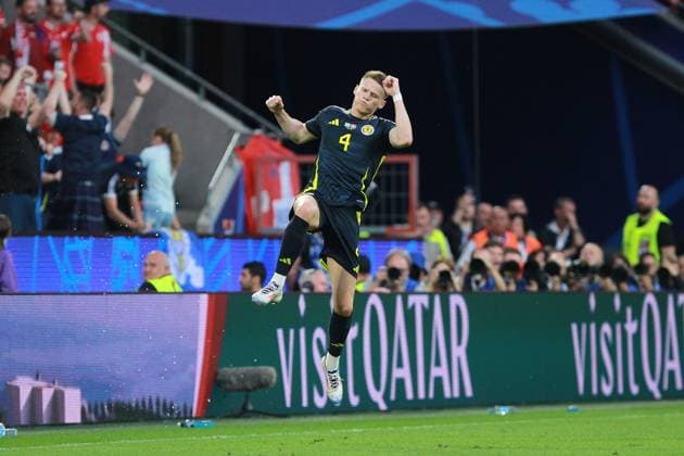 Cologne, NRW, Germany, 19 06 2024 Müngersdorfer Stadion European Football Championship 2024, Group A, Scotland Switzerland Scott McTominay 4, Scotland cheer after Fabian Schärs own goal, which he forced in Copyright: xdtsxNachrichtenagenturx dts_40857